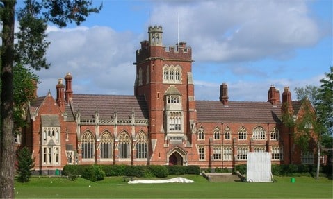 Photo of the outside of Spring Hill College in modern times.